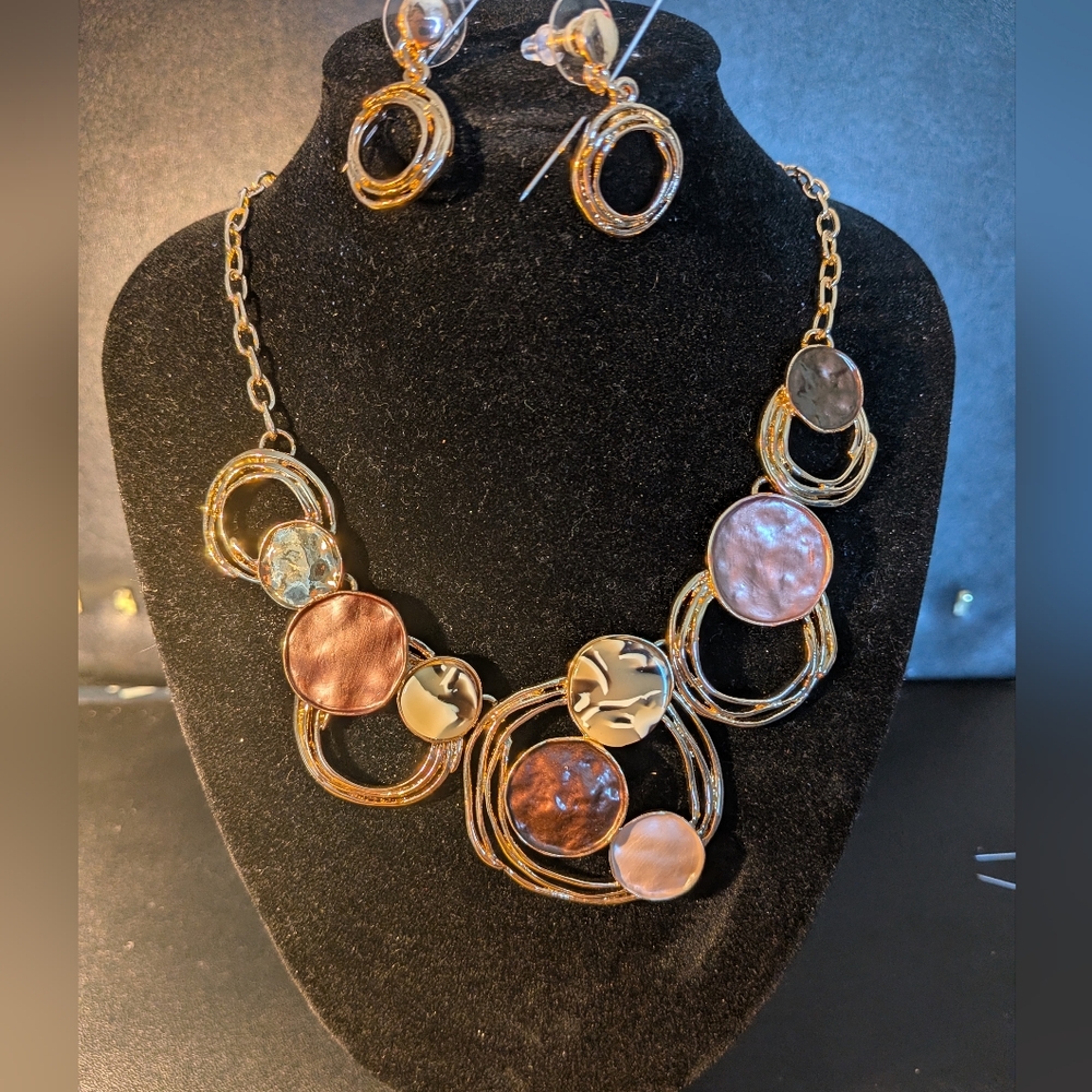 Elegant Gold Pink and Brown Necklace and Earring Set